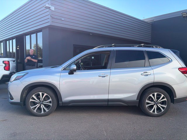 Used 2024 Subaru Forester Limited w/ Pop Package 2 AWD/4WD image 7