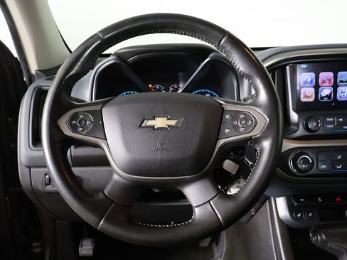 Used 2017 Chevrolet Colorado Z71 RWD image 31