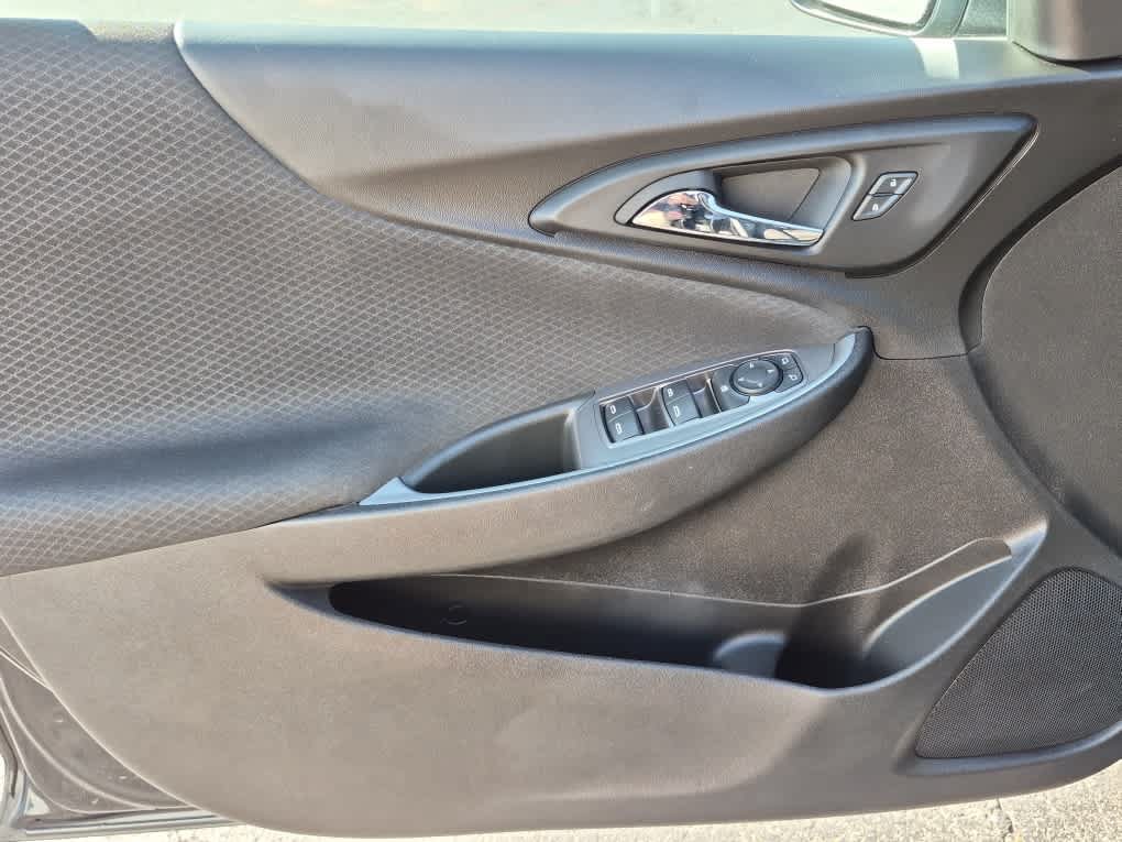 Used 2025 Chevrolet Malibu LT FWD image 10