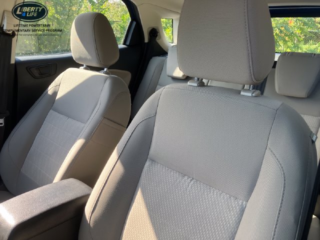 Used 2021 Ford EcoSport S AWD/4WD image 9