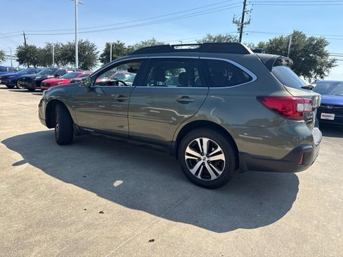 Used 2018 Subaru Outback 2.5i Limited AWD/4WD image 4