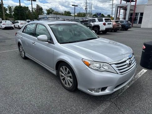 Used 2011 Toyota Avalon Limited FWD image 1