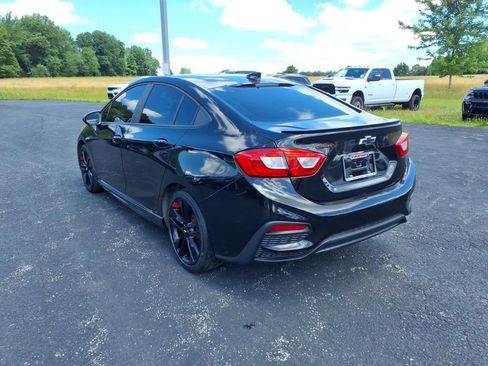 Used 2018 Chevrolet Cruze LT w/ Sun And Sound Package FWD image 8