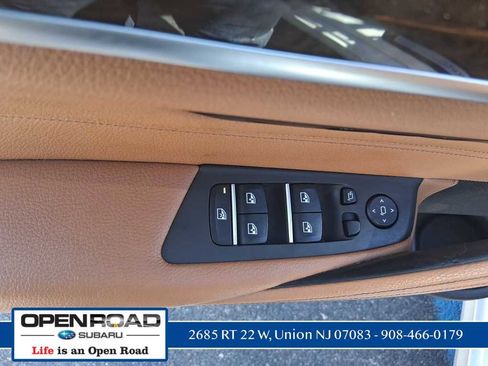 Used 2018 BMW 530i xDrive AWD/4WD image 15