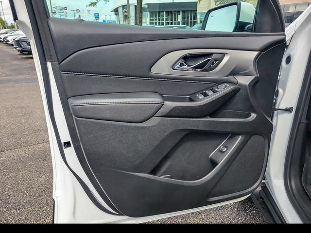 Certified 2023 Chevrolet Traverse LT FWD image 19