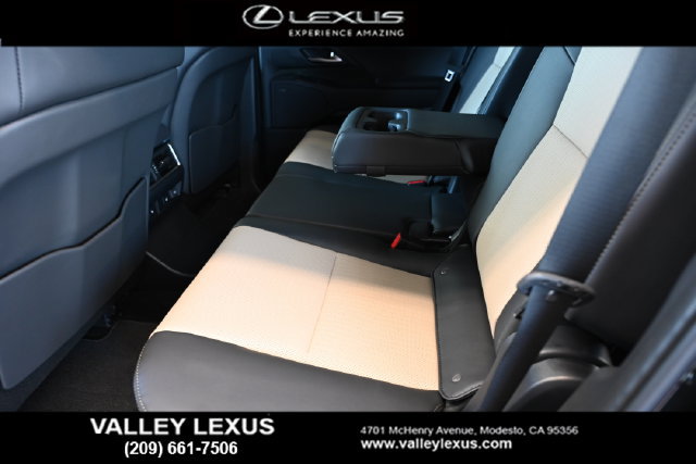 New 2026 Lexus GX 550 w/ Accessory Package (CT) AWD/4WD image 14