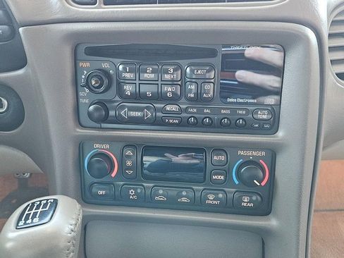 Used 2003 Chevrolet Corvette Convertible w/ Preferred Equipment Group1 image 10