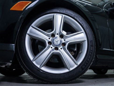 Used 2010 Mercedes-Benz C 300 4MATIC Sedan image 7