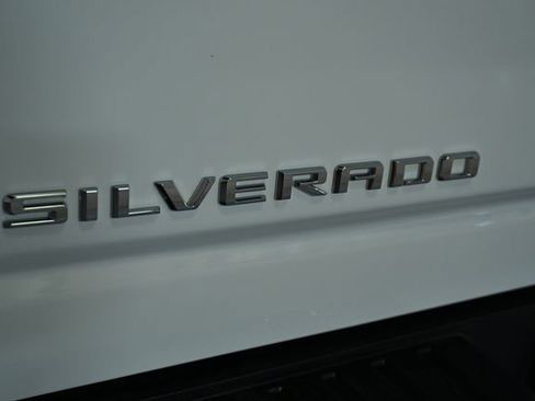 Used 2025 Chevrolet Silverado 2500 LT w/ Convenience Package image 12