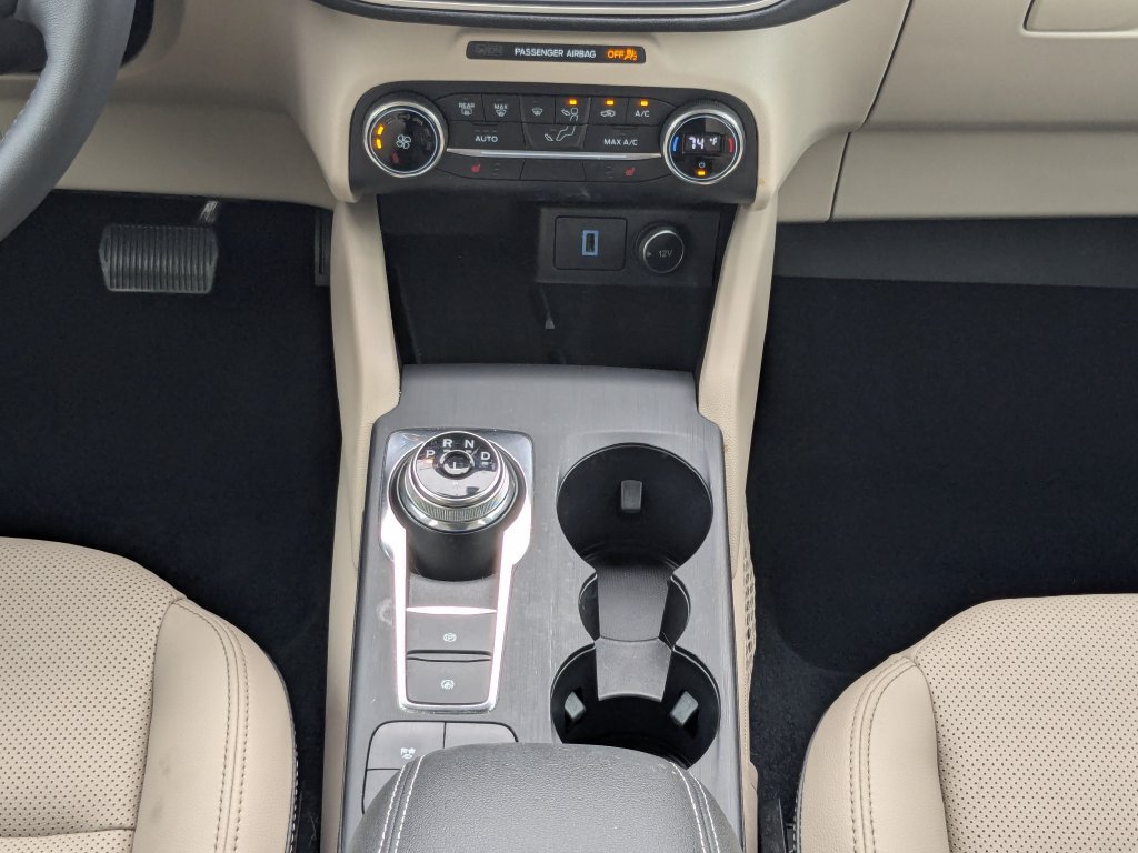 Used 2020 Ford Escape SE Sport FWD image 22