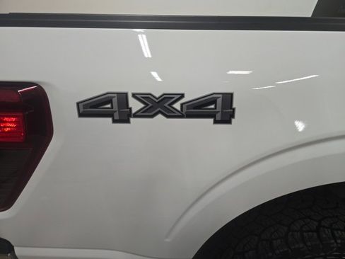 Used 2024 Ford F150 XLT w/ Mobile Office Package image 9