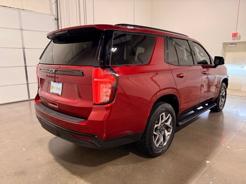 Used 2023 Chevrolet Tahoe Z71 w/ Luxury Package AWD/4WD image 5