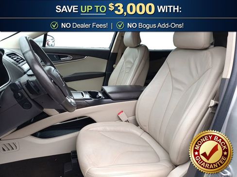 Used 2019 Lincoln Nautilus Select image 14