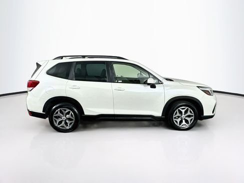 Used 2021 Subaru Forester Premium w/ Popular Package #1 AWD/4WD image 10