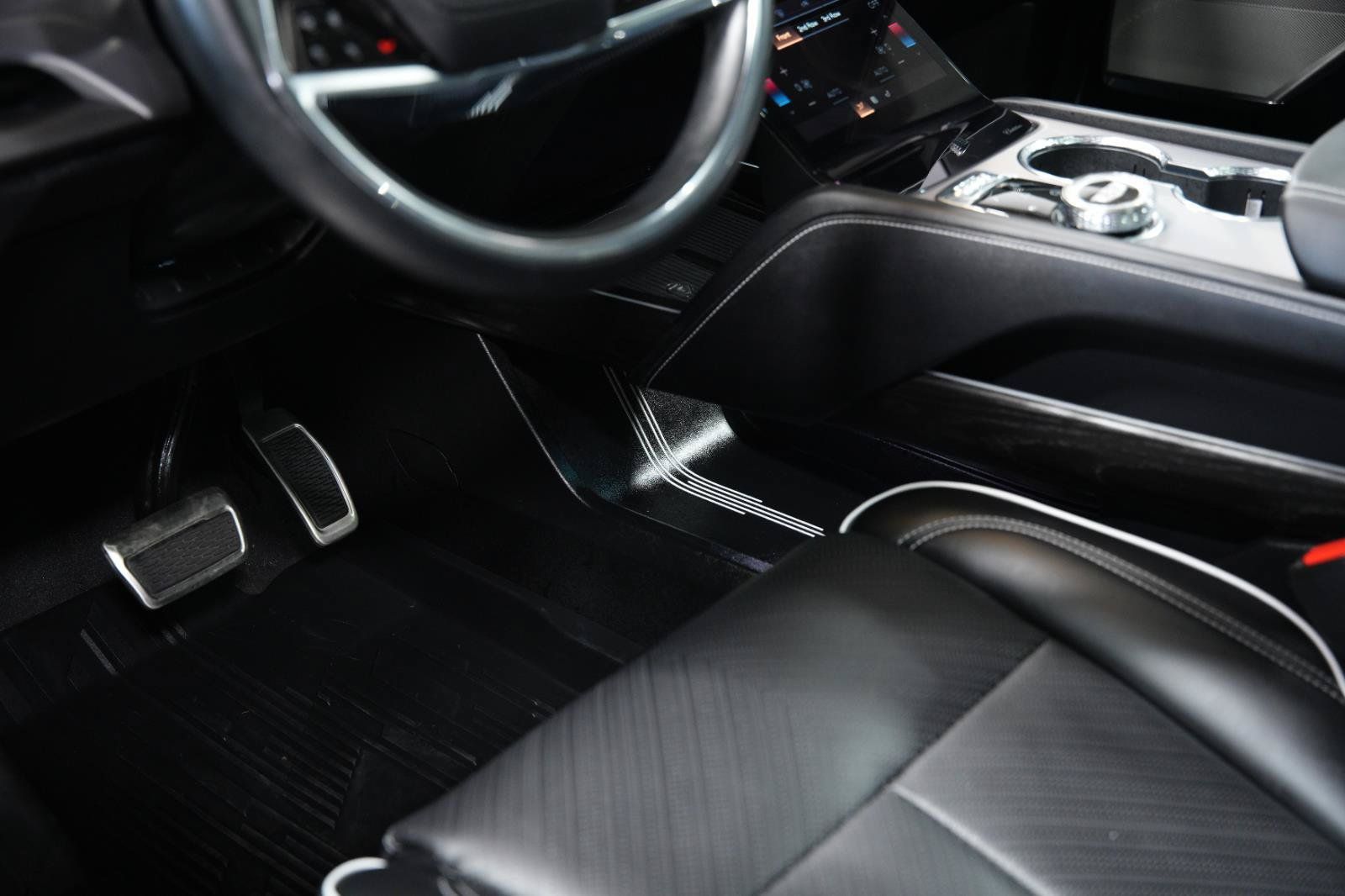 Used 2026 Cadillac Vistiq Platinum w/ LPO, Floor Liner Package AWD/4WD image 45