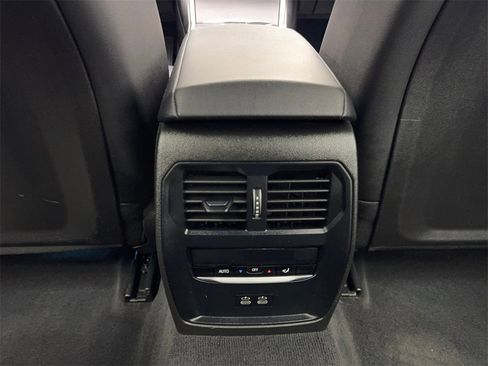 Used 2024 BMW 330i 330i image 70