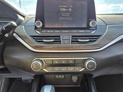 Used 2023 Nissan Altima 2.5 SV image 21