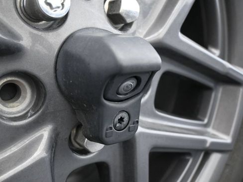 Used 2024 Jeep Wrangler Unlimited Sport AWD/4WD image 30