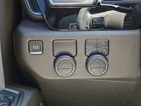 Used 2025 Chevrolet Silverado 2500 LT w/ All Star Edition RWD image 27