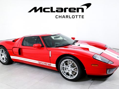 Used 2005 Ford GT image 2