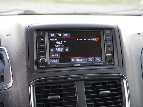 Used 2018 Dodge Grand Caravan SE w/ UConnect Hands-Free Group FWD image 22