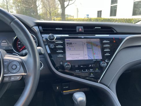 Used 2018 Toyota Camry XSE w/ Driver Assist Package image 18