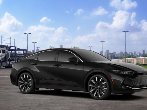 New 2026 Toyota Crown Platinum AWD/4WD image 17