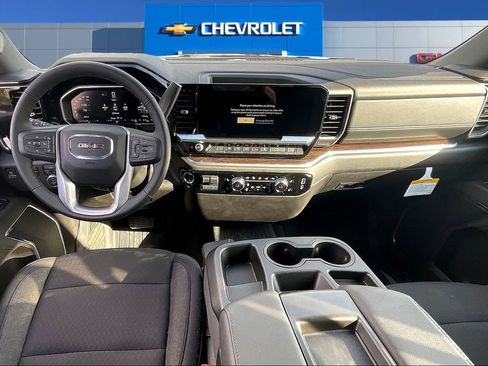 New 2026 GMC Sierra 1500 Elevation image 5