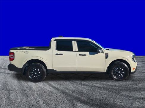 Certified 2025 Ford Maverick XL image 3