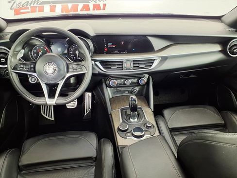 Used 2018 Alfa Romeo Stelvio Ti Sport image 12