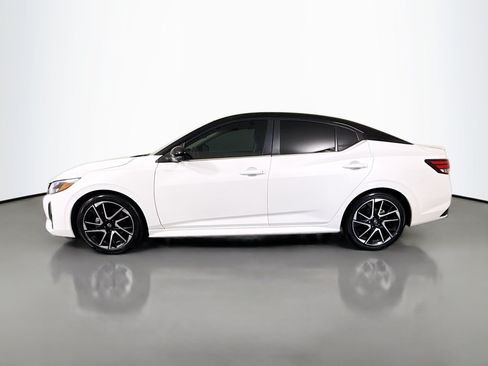 Used 2024 Nissan Sentra SR w/ SR Premium Package FWD image 6