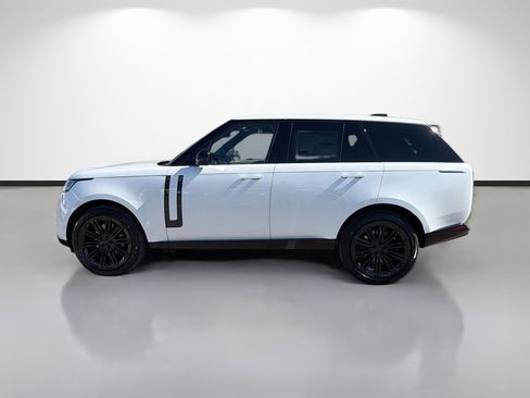 New 2026 Land Rover Range Rover SE image 2