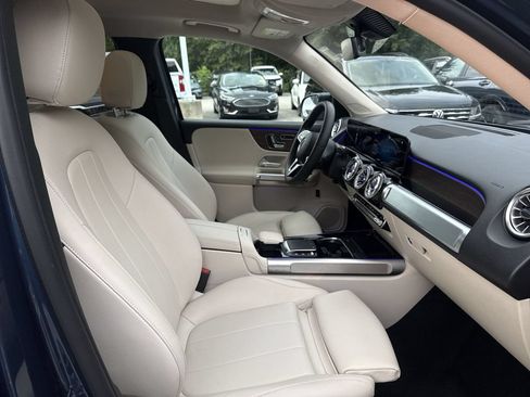 Used 2022 Mercedes-Benz GLB 250 4MATIC w/ Premium Package Lite image 26