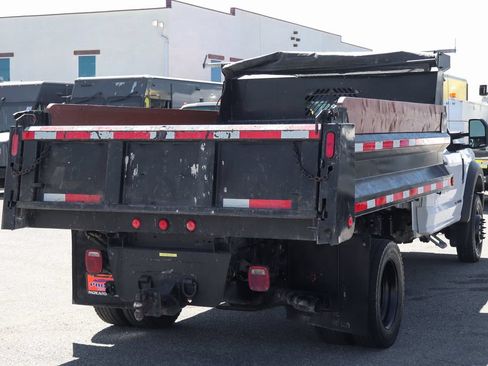 Used 2017 Ford F550 2WD Regular Cab Super Duty image 8