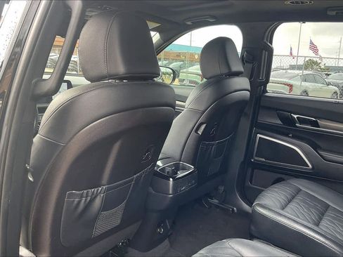 Used 2025 Kia Telluride EX X-Line AWD/4WD image 12