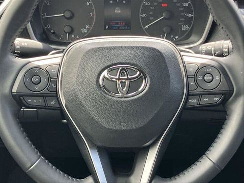 Certified 2025 Toyota Corolla SE FWD image 18