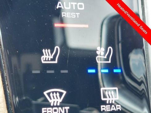 Used 2023 Porsche Cayenne Platinum Edition AWD/4WD image 16