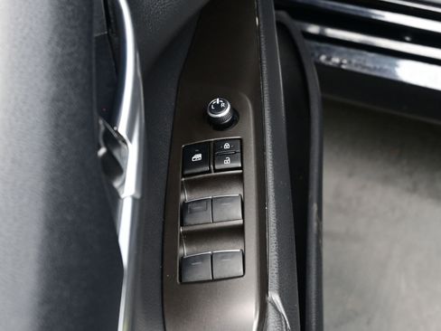 Used 2024 Toyota Camry XLE image 10