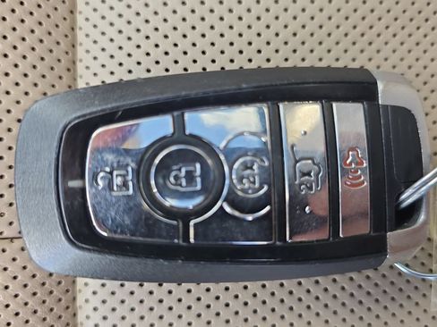 Used 2022 Lincoln Aviator Reserve w/ Equipment Group 201A AWD/4WD image 37
