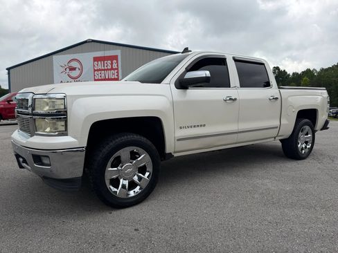 Used 2015 Chevrolet Silverado 1500 LTZ Z71 w/ LTZ Plus Package AWD/4WD image 31