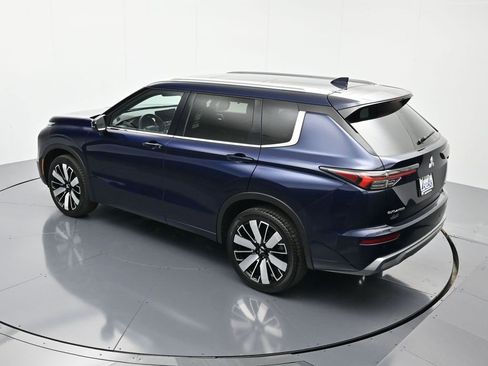 Used 2025 Mitsubishi Outlander SEL image 37