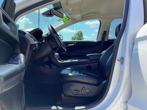 Used 2024 Ford Edge SEL image 11