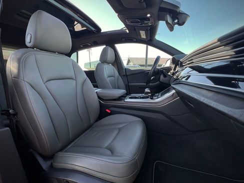 Used 2019 Audi Q8 Premium image 24