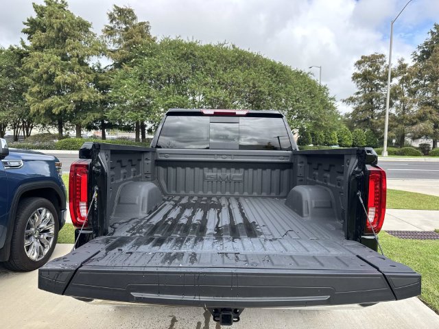Used 2026 GMC Sierra 1500 SLT w/ SLT Premium Plus Package RWD image 8
