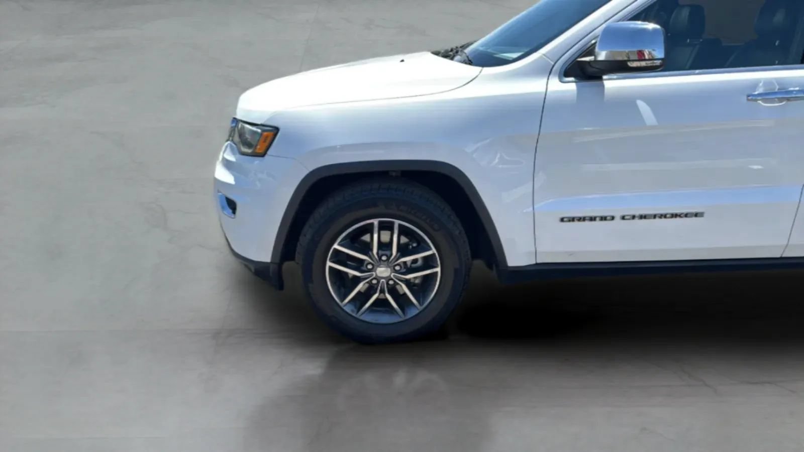 Used 2017 Jeep Grand Cherokee Limited w/ Luxury Group II RWD image 45