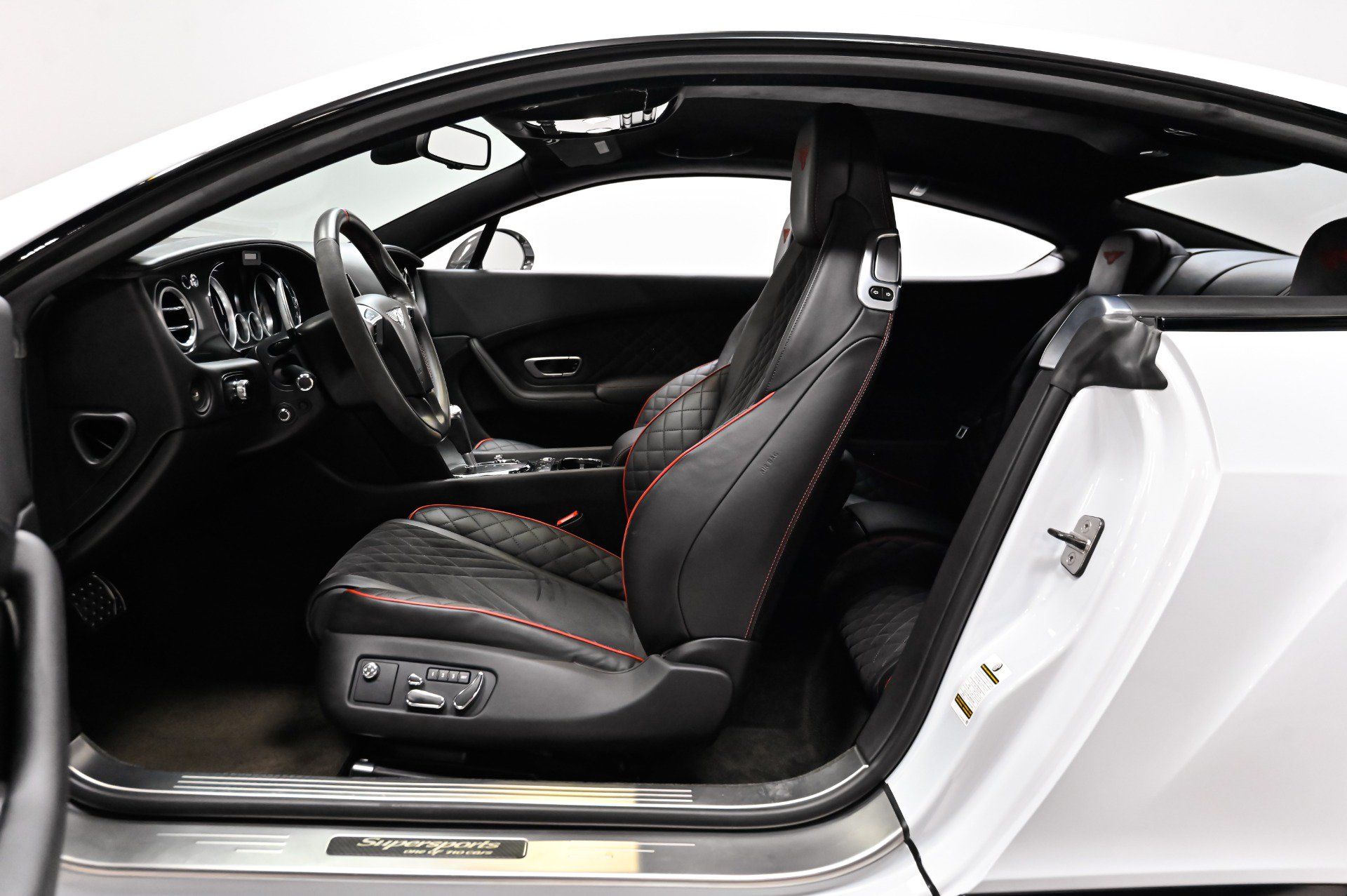 Used 2017 Bentley Continental GT Supersports AWD/4WD image 11