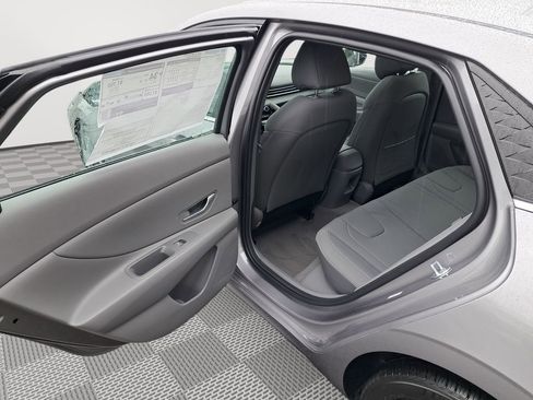 New 2025 Hyundai Elantra SEL w/ Cargo Package image 13
