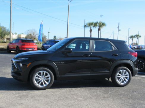 New 2026 Chevrolet TrailBlazer LS w/ LS Confidence Package image 2
