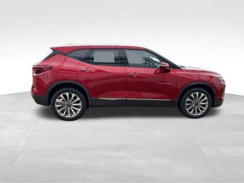 Used 2023 Chevrolet Blazer Premier w/ Driver Confidence II Package image 8