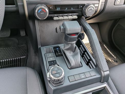 Used 2025 Toyota Tacoma TRD Off-Road AWD/4WD image 29
